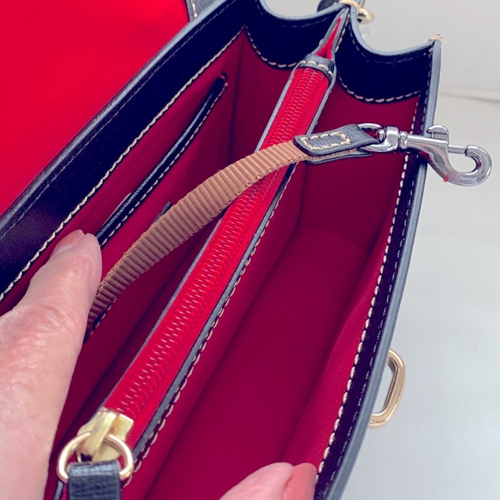 Dooney & Bourke NWT Roomy Flap Crossbody
